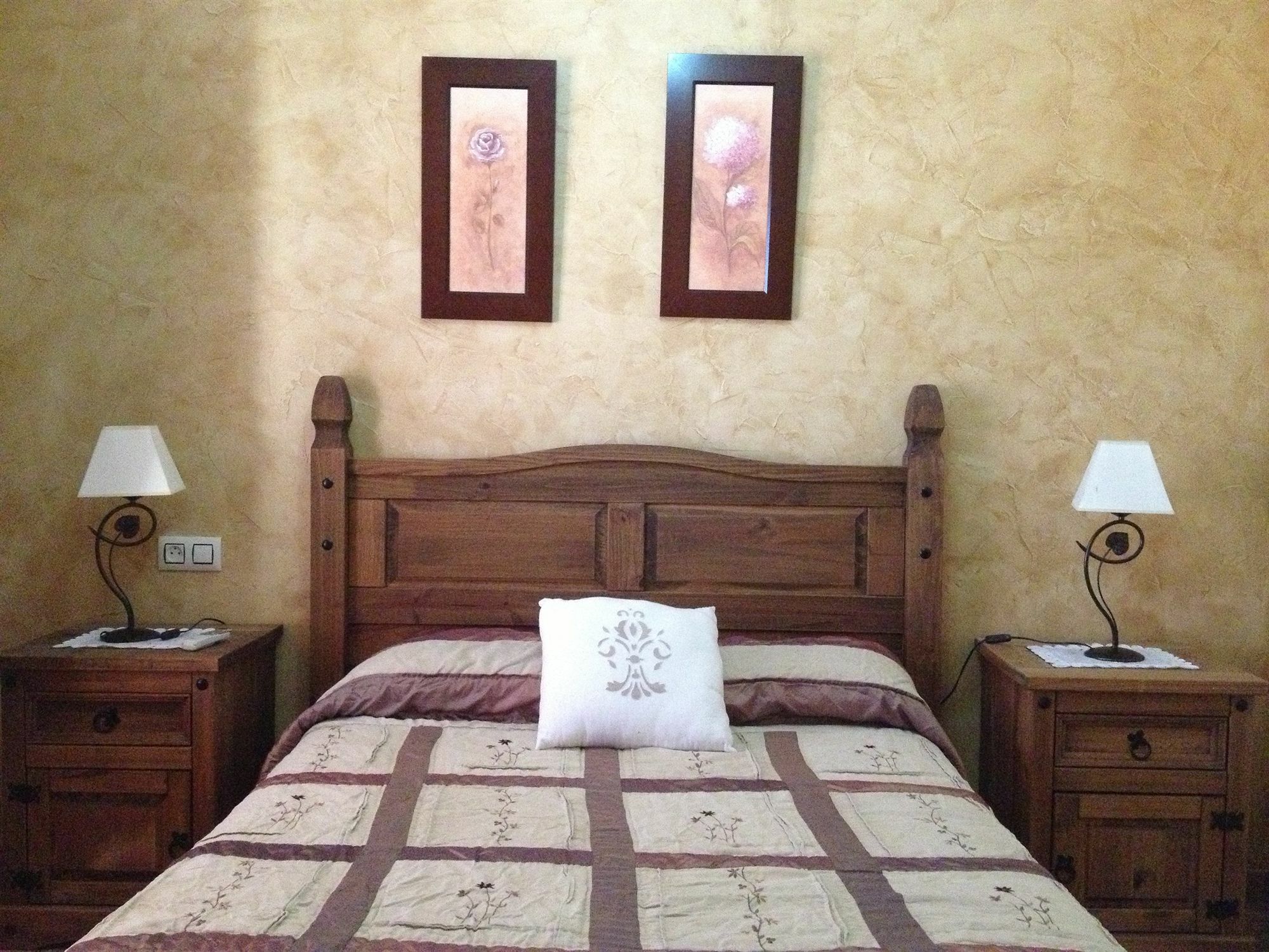 Apartamentos Rurales Complejo Penafiel Zarza La Mayor エクステリア 写真